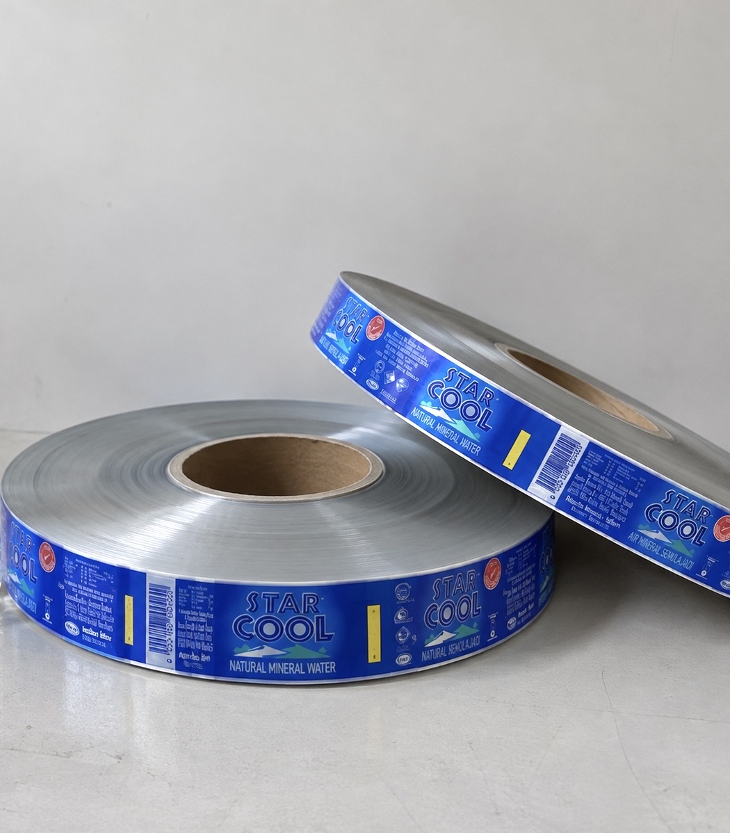 OPP wraparound label roll